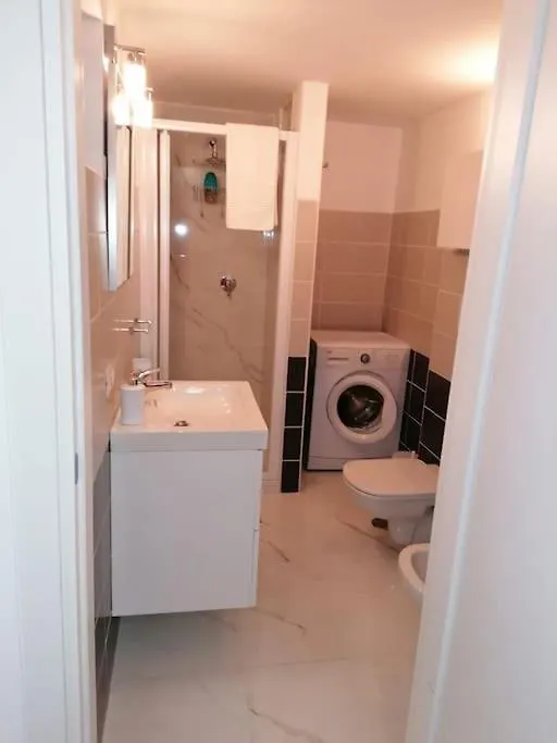 Apartment Fiumicino Aeroporto Casa Vacanze Iris